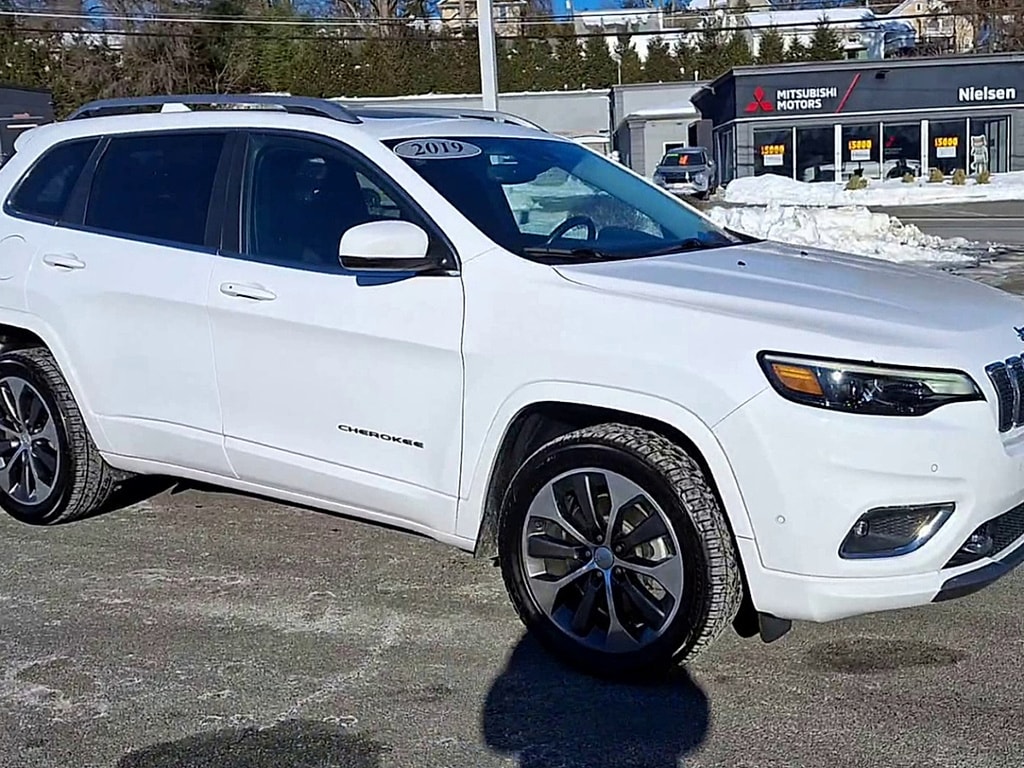 Certified 2019 Jeep Cherokee Overland with VIN 1C4PJMJN0KD158296 for sale in Wharton, NJ