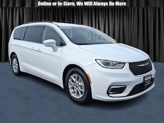 2022 Chrysler Pacifica Touring L East Hanover, NJ