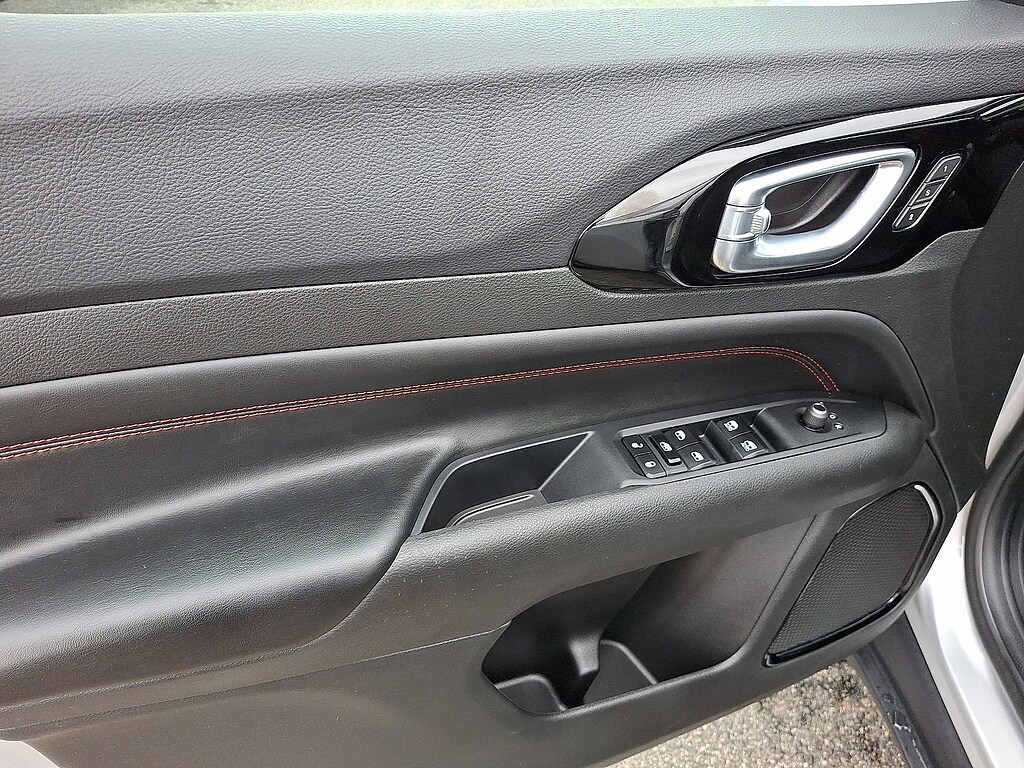 2024 Jeep Compass Trailhawk - Photo 10