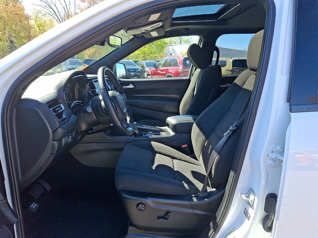 2022 Dodge Durango SXT - Photo 3
