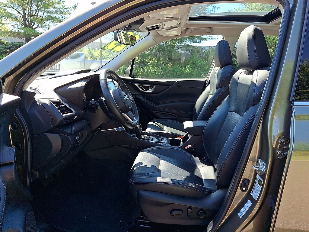 2023 Subaru Forester Touring - Photo 14