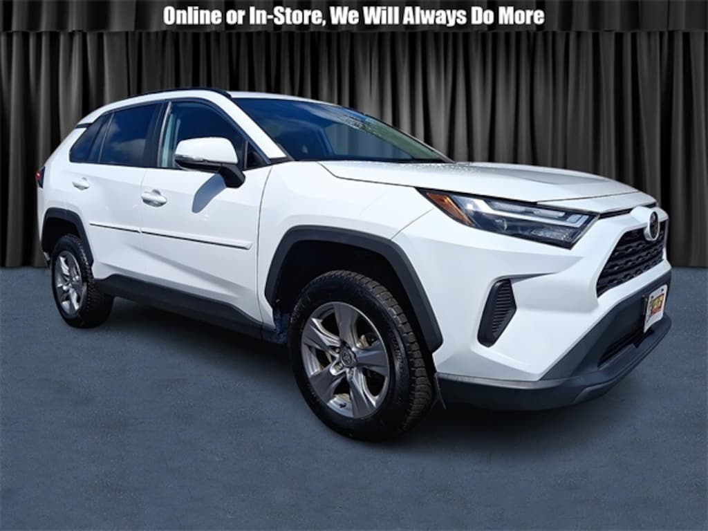 Used 2022 Toyota RAV4 XLE SUV