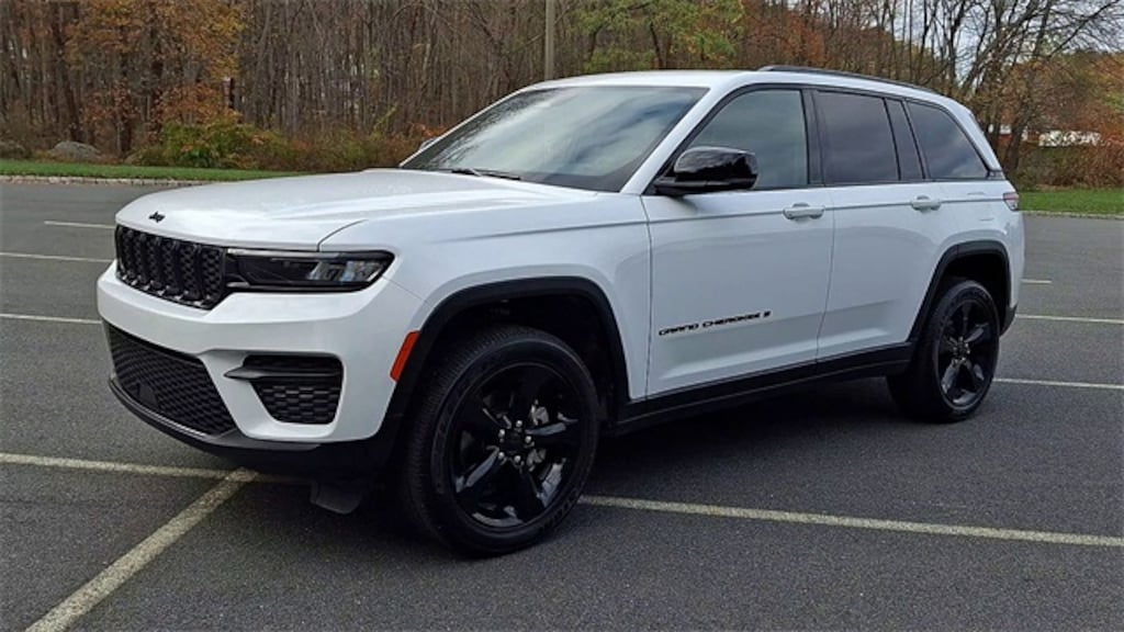 Certified 2024 Jeep Grand Cherokee Altitude X SUV