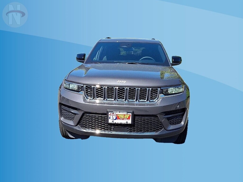 Used 2024 Jeep Grand Cherokee Laredo