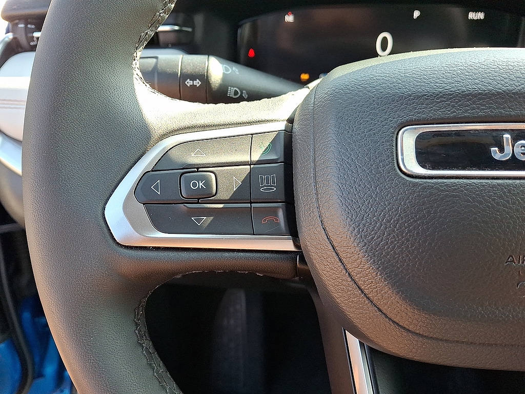 2025 Jeep Compass Limited - Photo 9