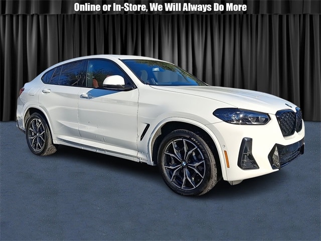 2025 BMW X4 30i's photo