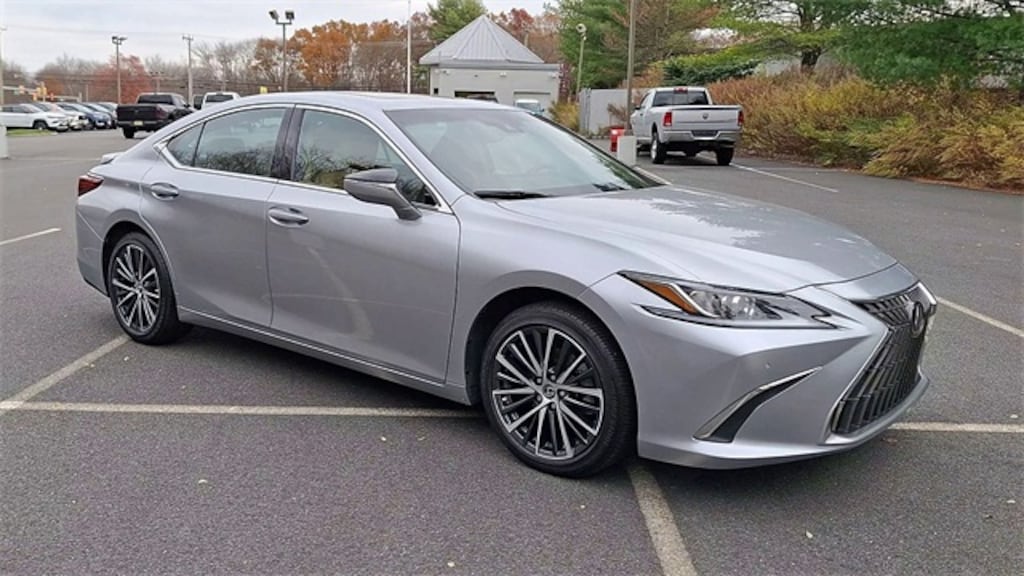 Used 2022 Lexus ES 350 Sedan