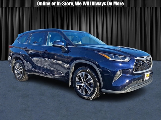 2021 Toyota Highlander XLE's photo