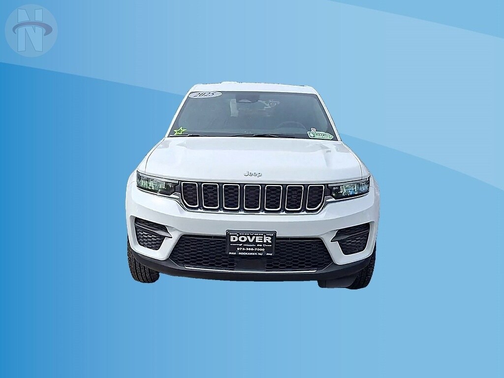 Certified 2025 Jeep Grand Cherokee Laredo SUV