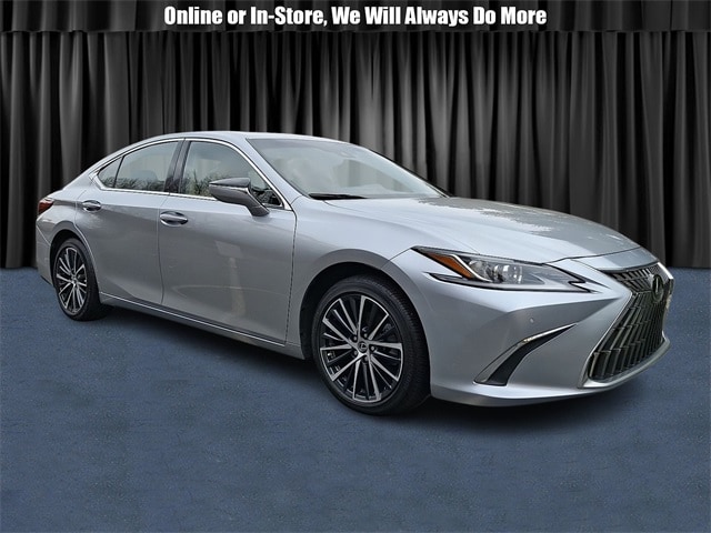 2022 Lexus ES 350's photo