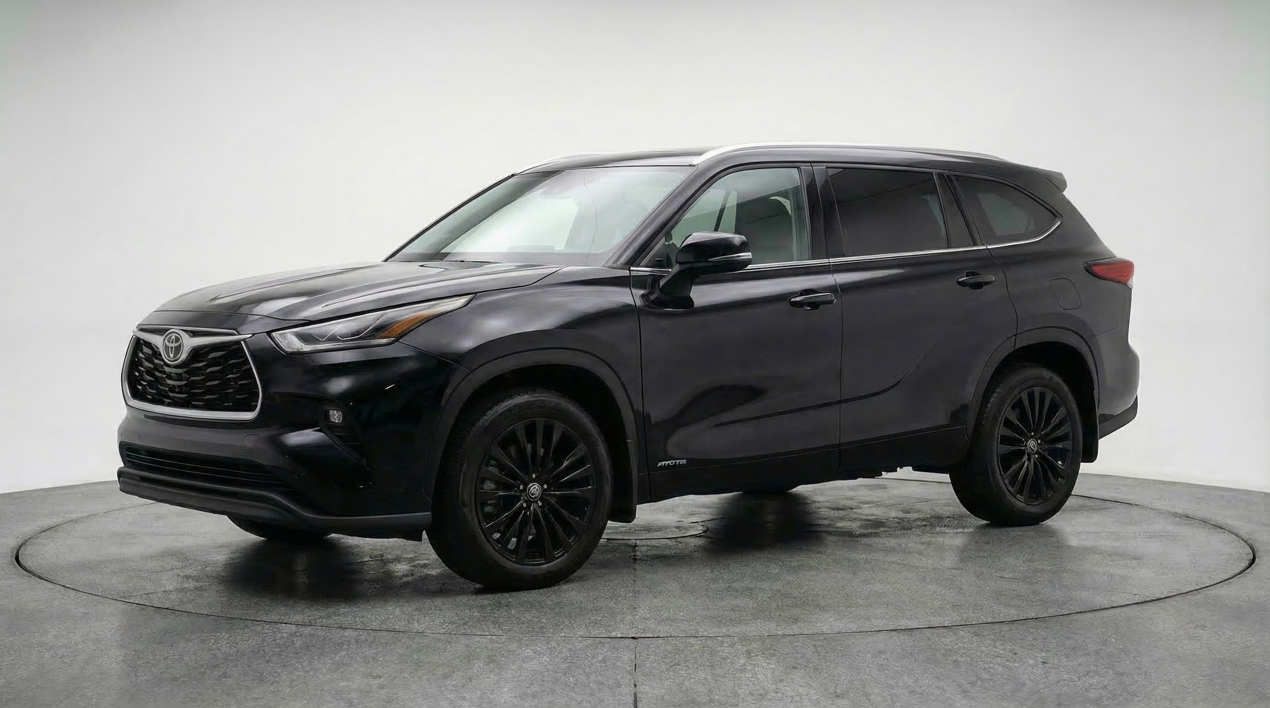 Thumbnail: 2025 Toyota Highlander - 3