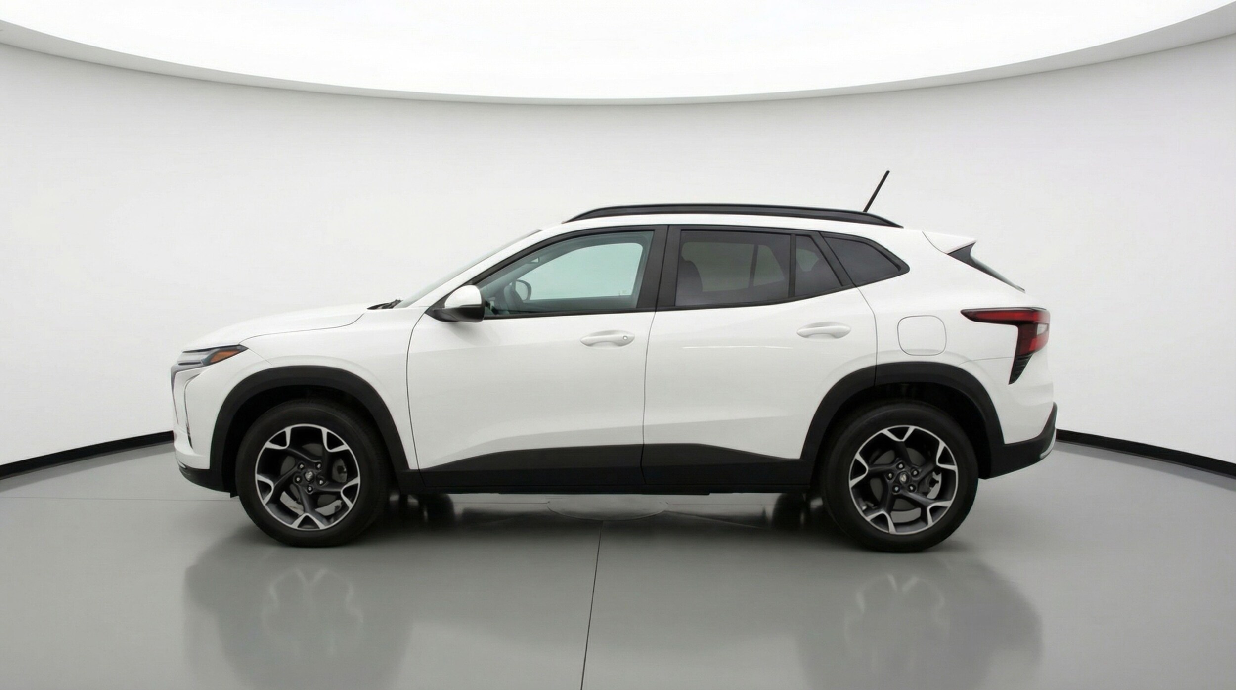 Thumbnail: 2025 Chevrolet Trax - 4