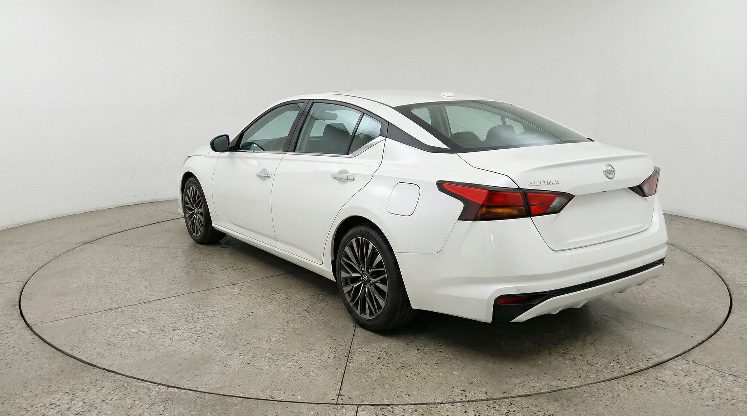 Thumbnail: 2025 Nissan Altima - 5