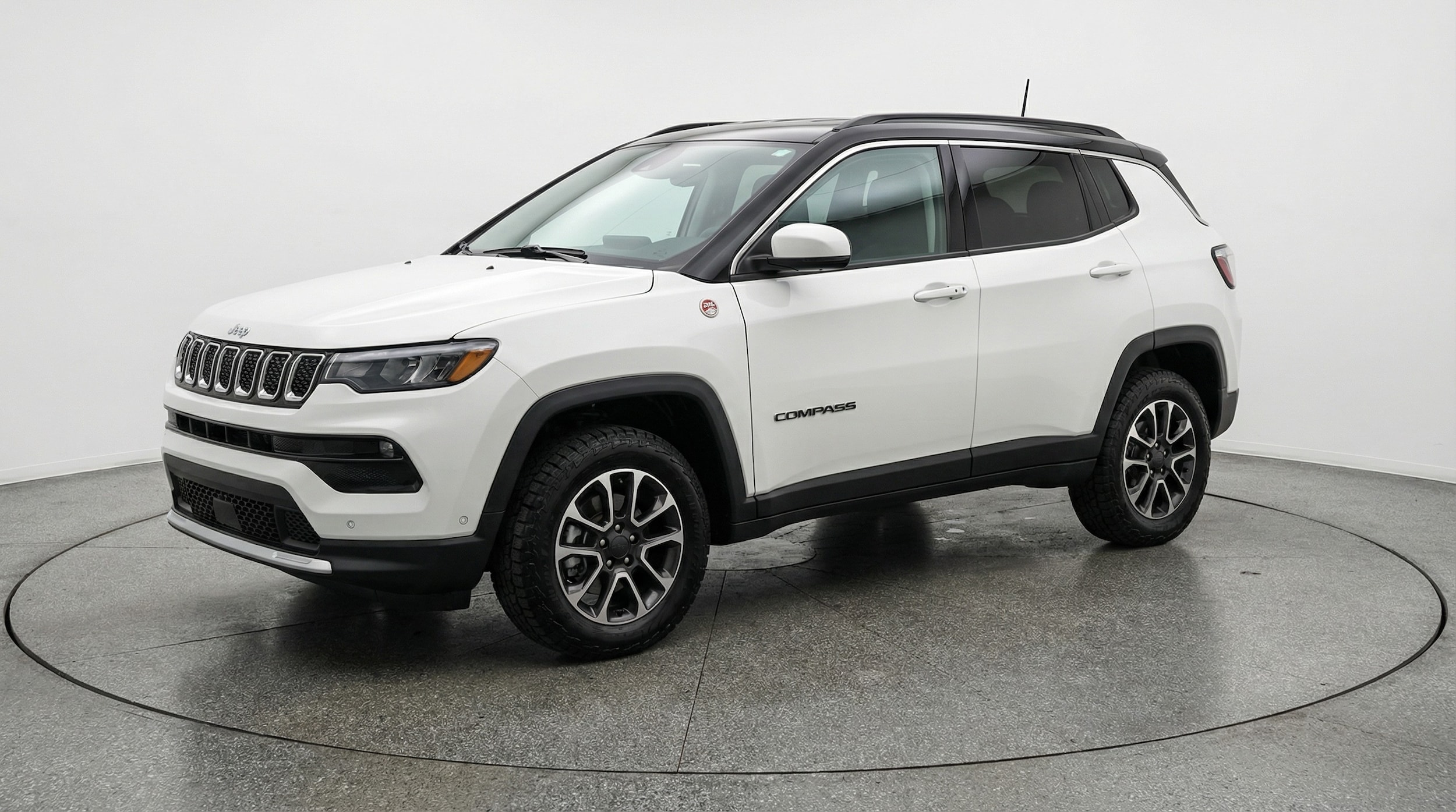 Thumbnail: 2025 Jeep Compass - 3