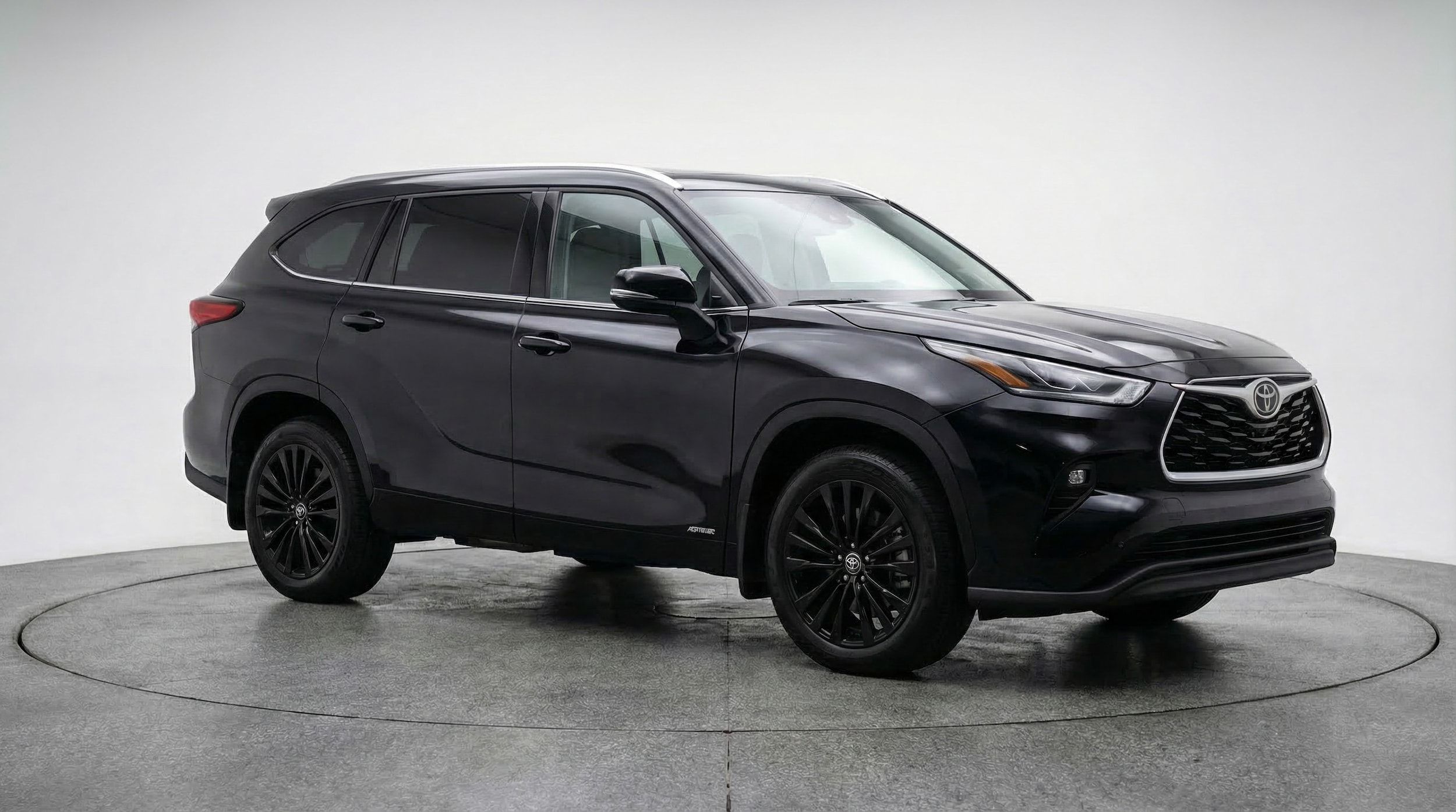 Thumbnail: 2025 Toyota Highlander - 1