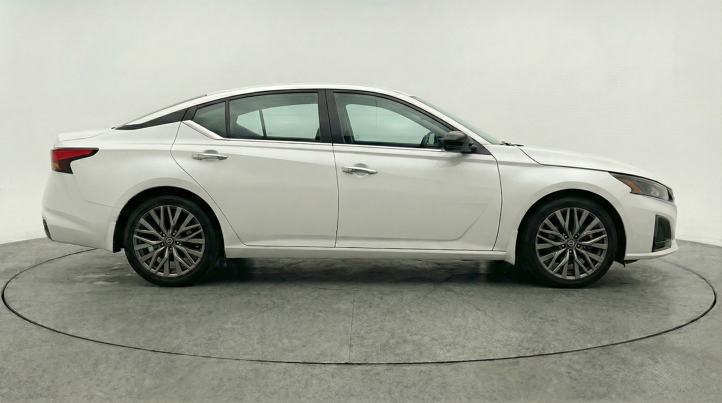 Thumbnail: 2025 Nissan Altima - 11