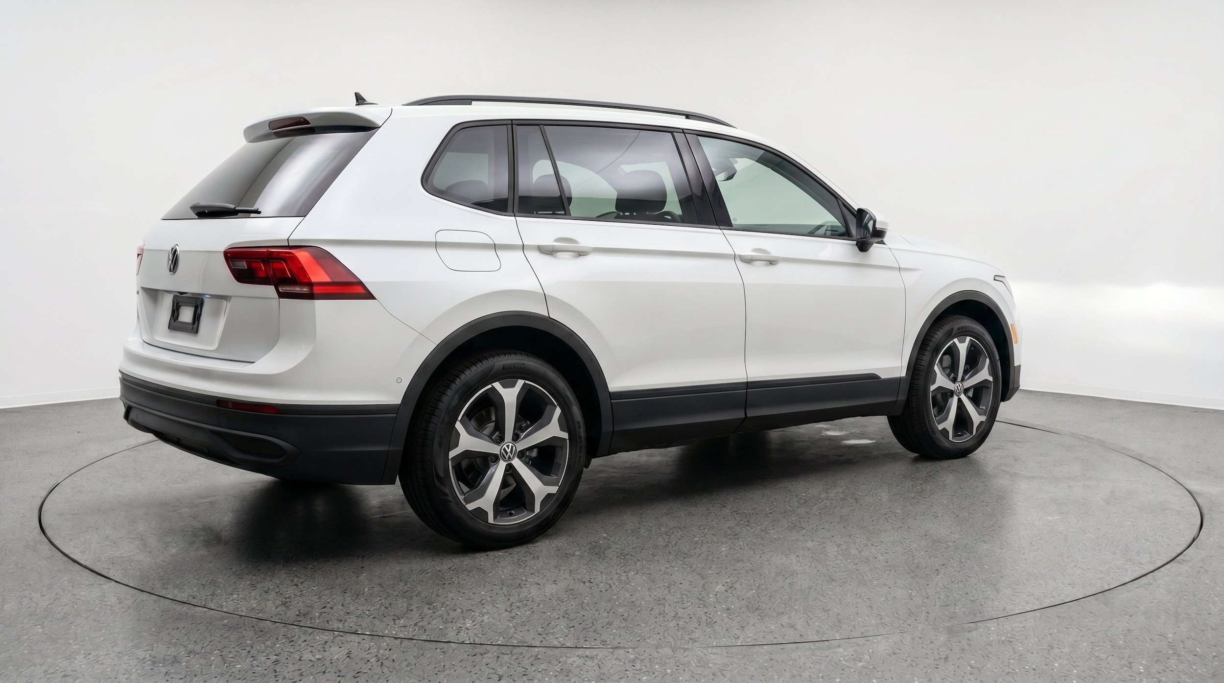 Thumbnail: 2026 Volkswagen Tiguan - 9