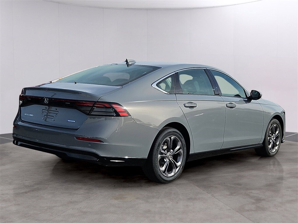 2025 Honda Accord Hybrid EX-L photo 3
