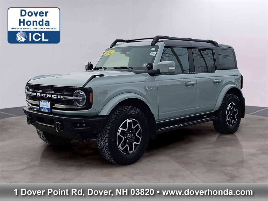 2023 Ford Bronco 4-Door Outer Banks's photo