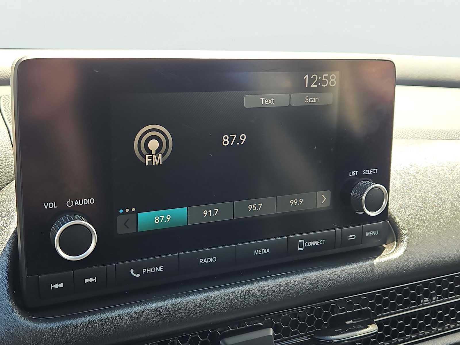 2023 Honda HR-V LX - Photo 22