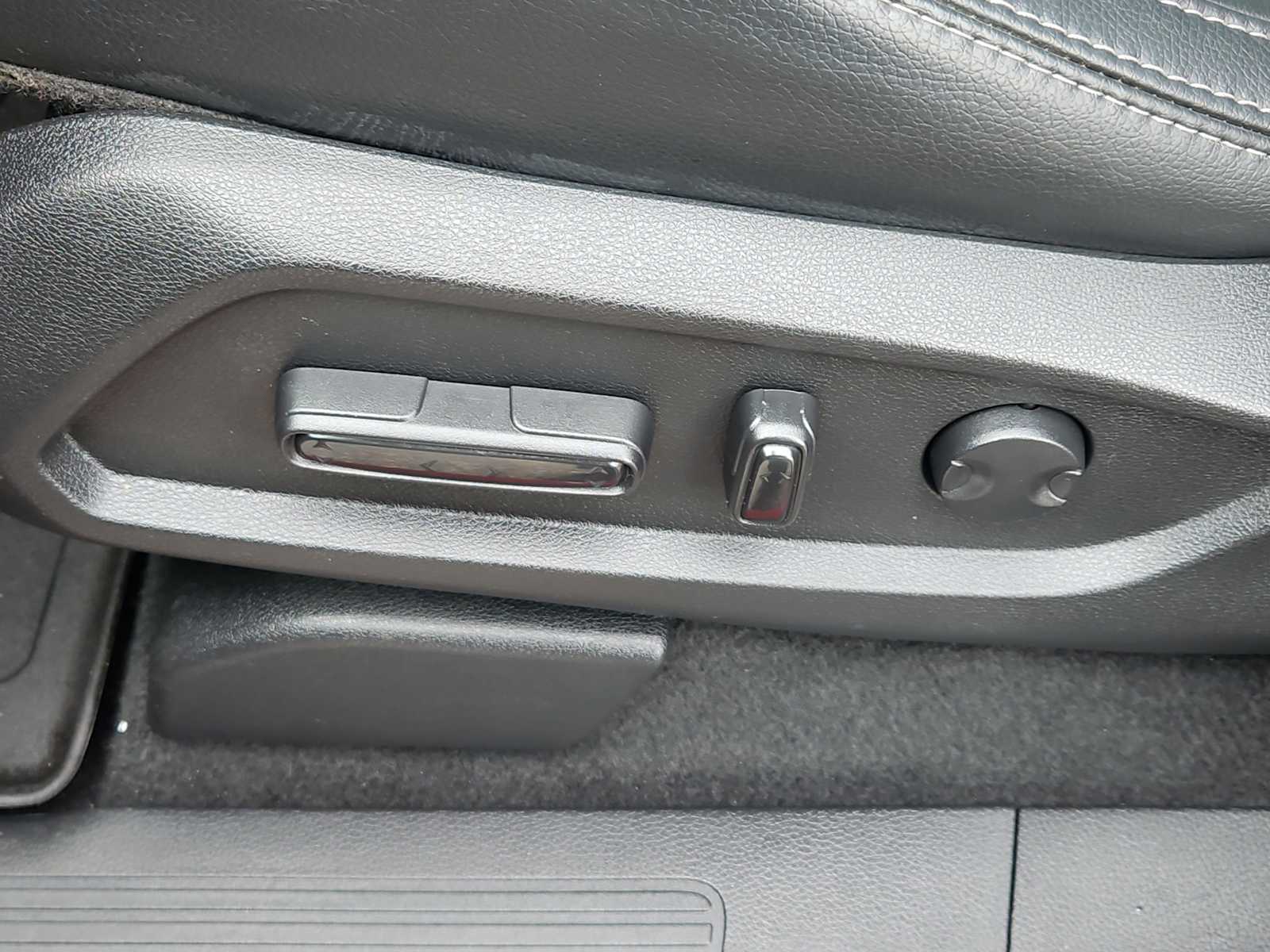 2025 Honda Pilot Touring - Photo 25