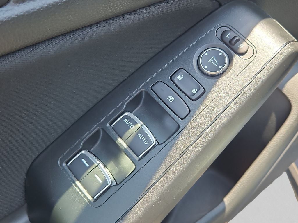 2024 Honda Civic Hatchback LX - Photo 21