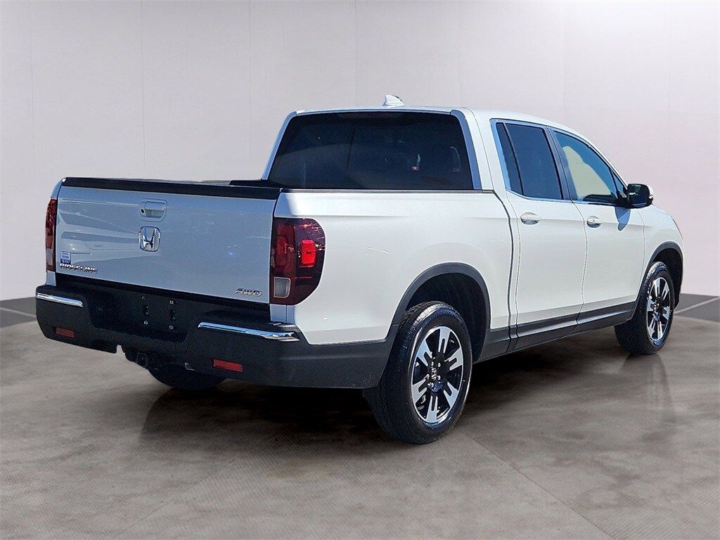 2020 Honda Ridgeline RTL photo 4