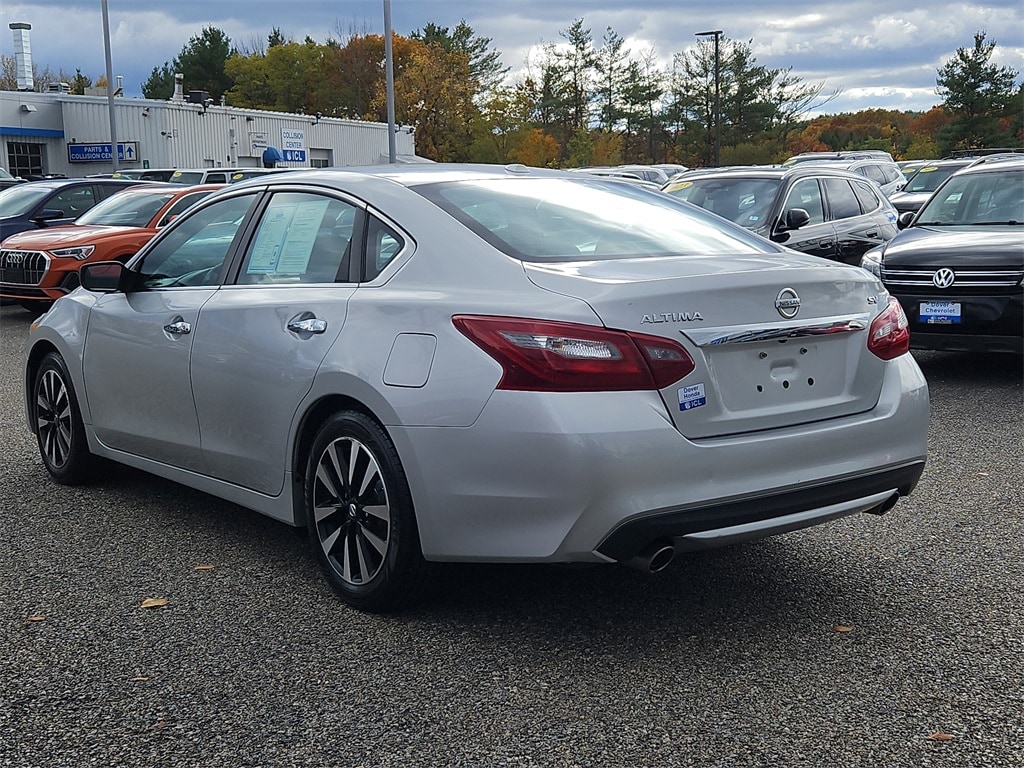 Used 2018 Nissan Altima 2.5 SV Sedan