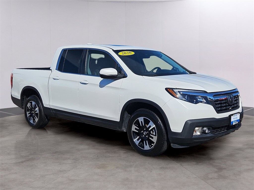 2020 Honda Ridgeline RTL photo 3