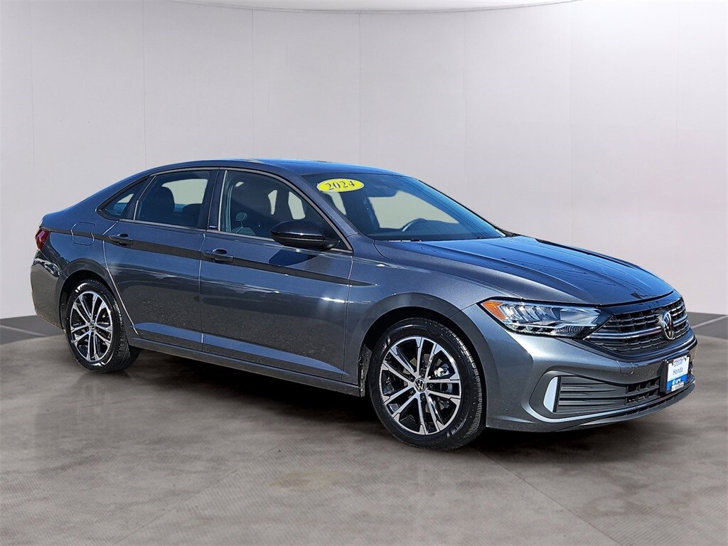 2024 Volkswagen Jetta 1.5T Sport photo 3