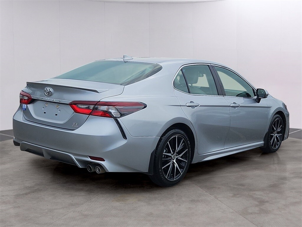 2023 Toyota Camry SE photo 4