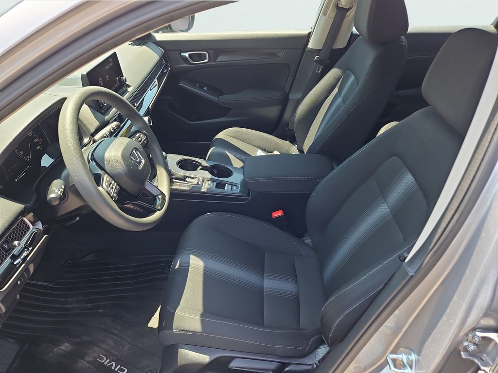 2024 Honda Civic Hatchback LX - Photo 26