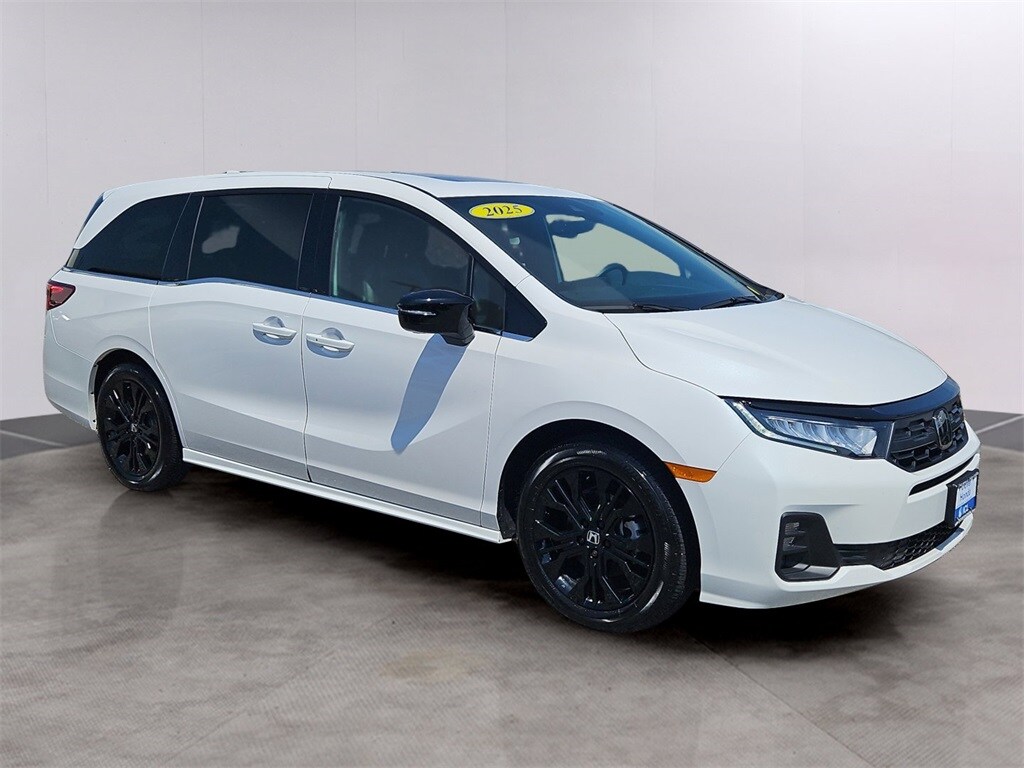 2025 Honda Odyssey photo 3