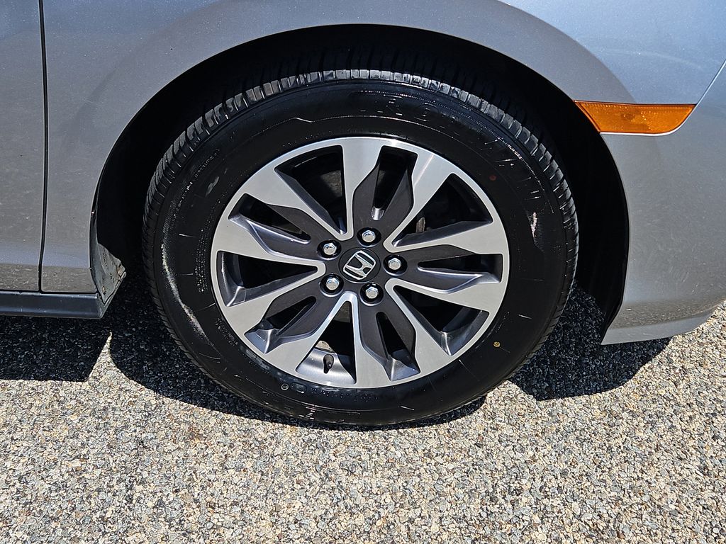 2023 Honda Odyssey EX-L - Photo 10