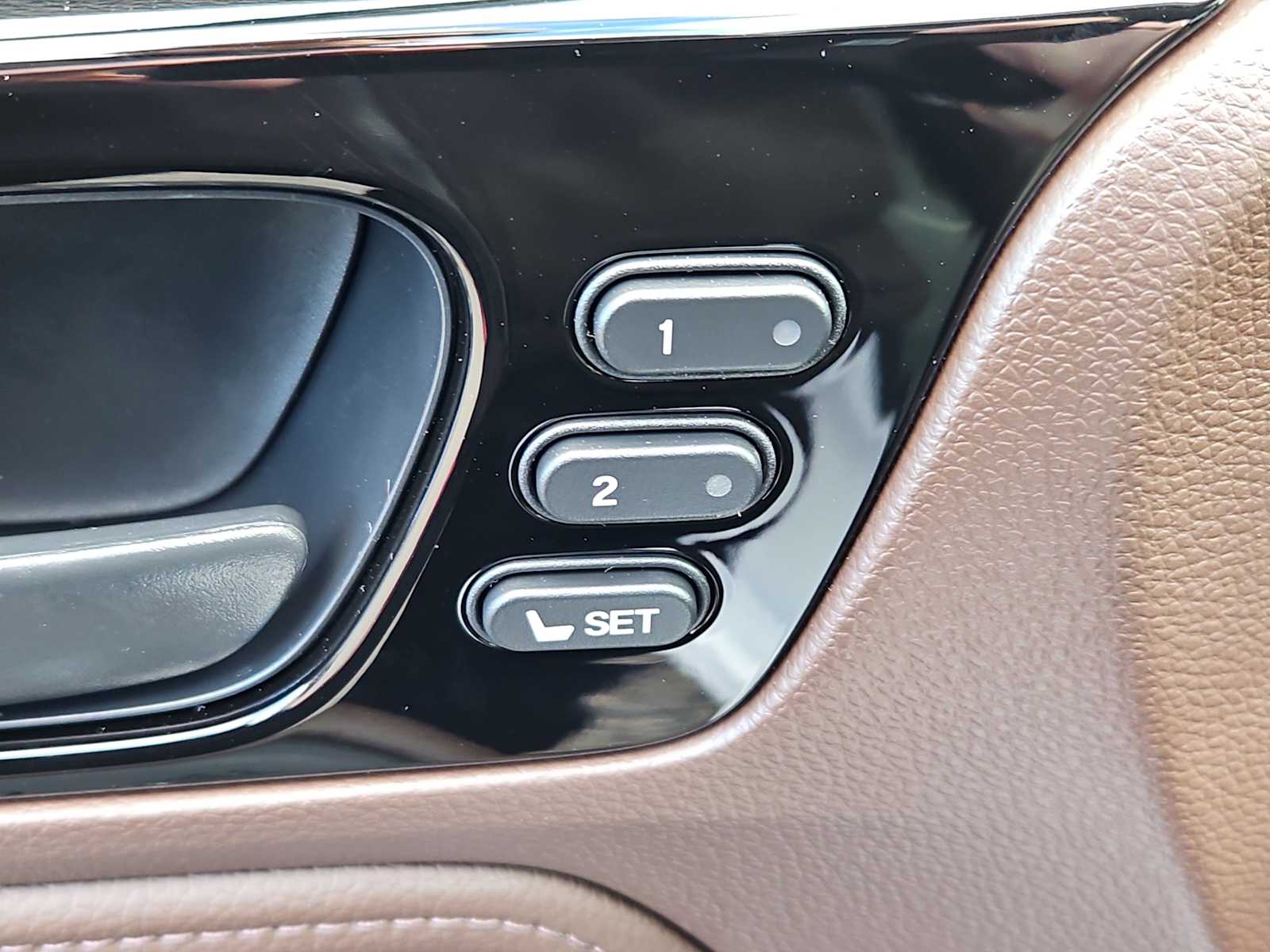 2026 Honda Odyssey Touring - Photo 17