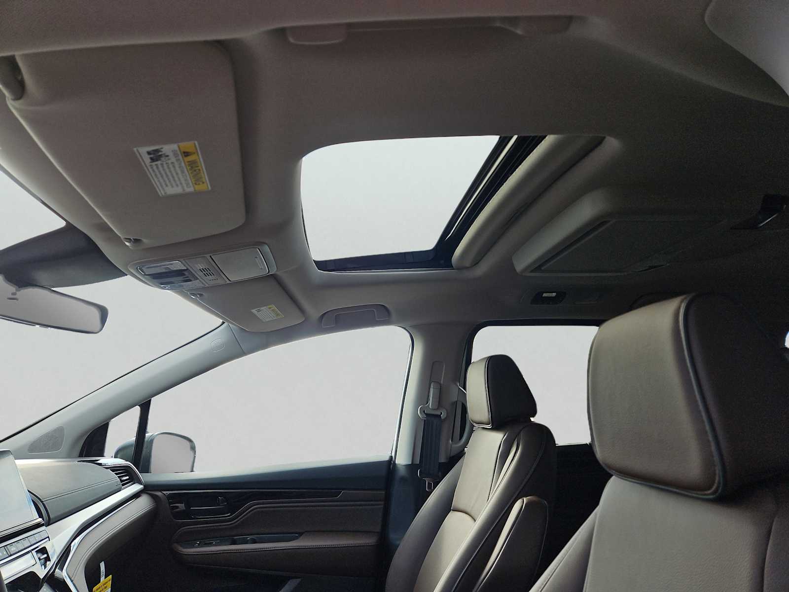 2026 Honda Odyssey Touring - Photo 10
