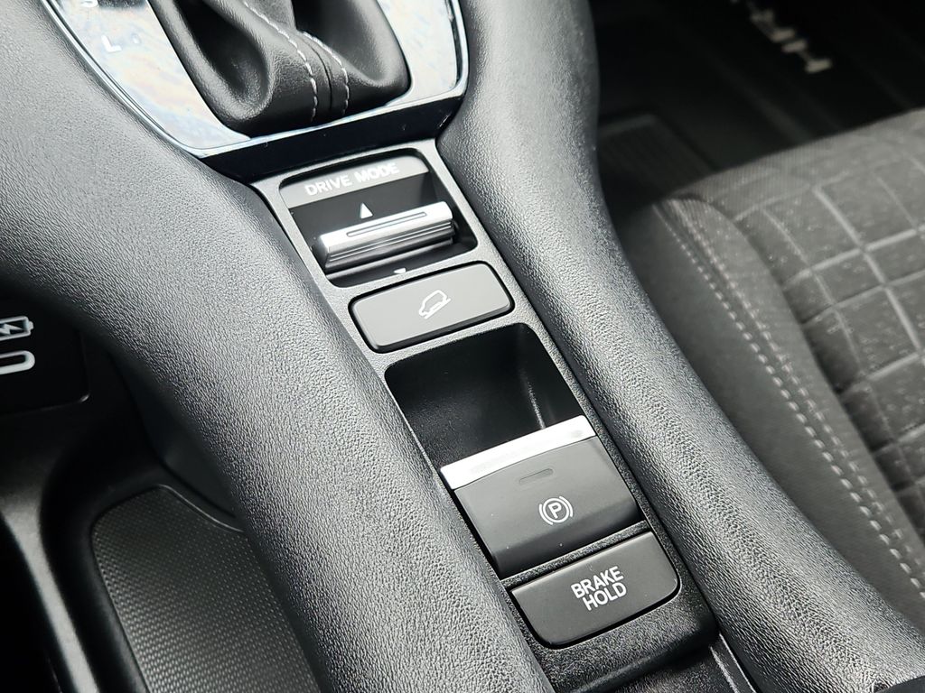 2024 Honda HR-V LX - Photo 16
