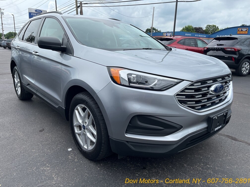 2022 Ford Edge SE photo 2