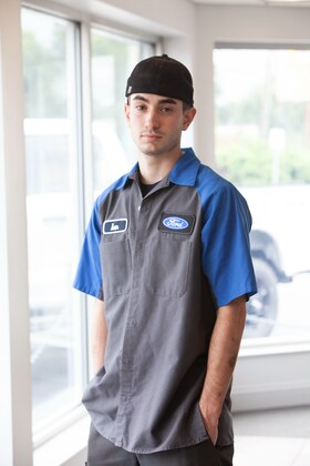 Staff member Ian from ead926abe3ab