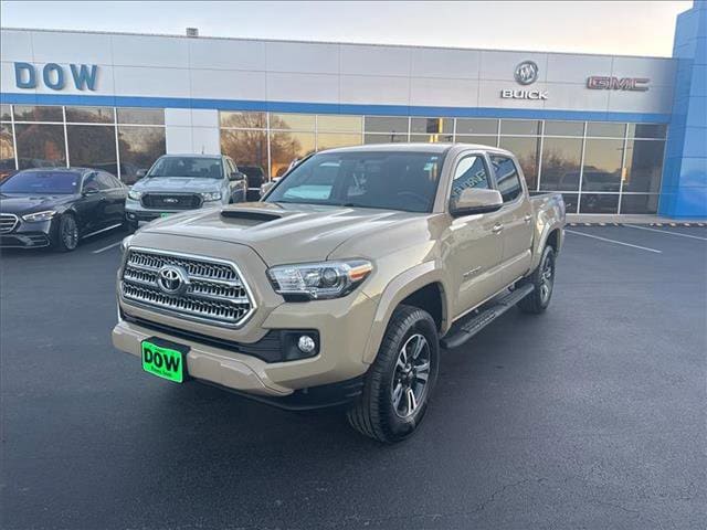 2017 Toyota Tacoma TRD Sport's photo