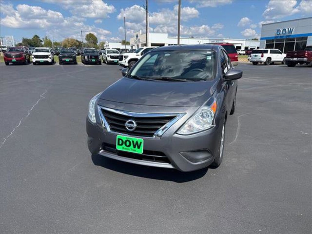 Used 2019 Nissan Versa Sedan SV