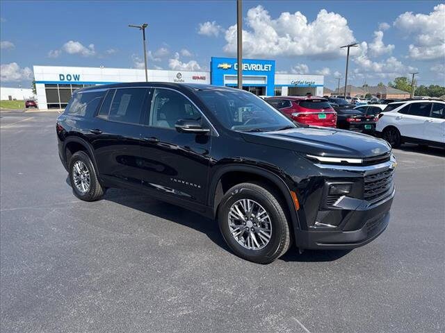 2024 Chevrolet Traverse LS photo 3