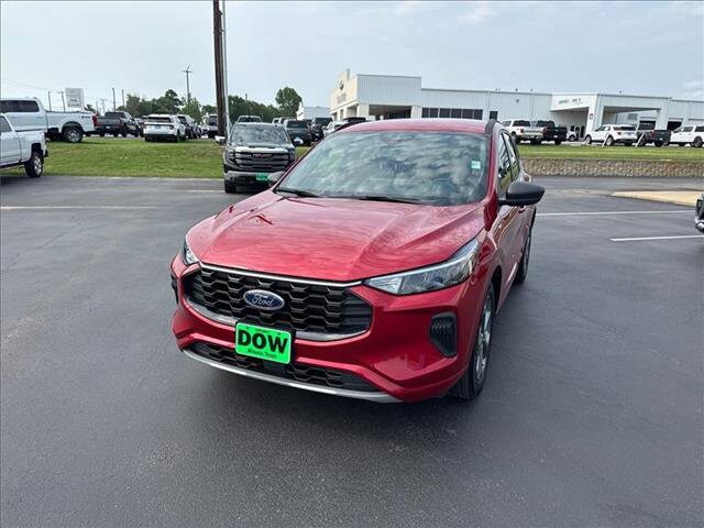 2024 Ford Escape ST-Line photo 2