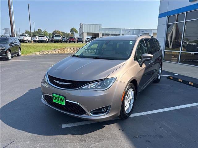 Used 2018 Chrysler Pacifica Touring L with VIN 2C4RC1BGXJR204018 for sale in Mineola, TX