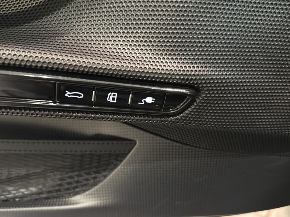 2021 Ferrari SF90 Base - Photo 20