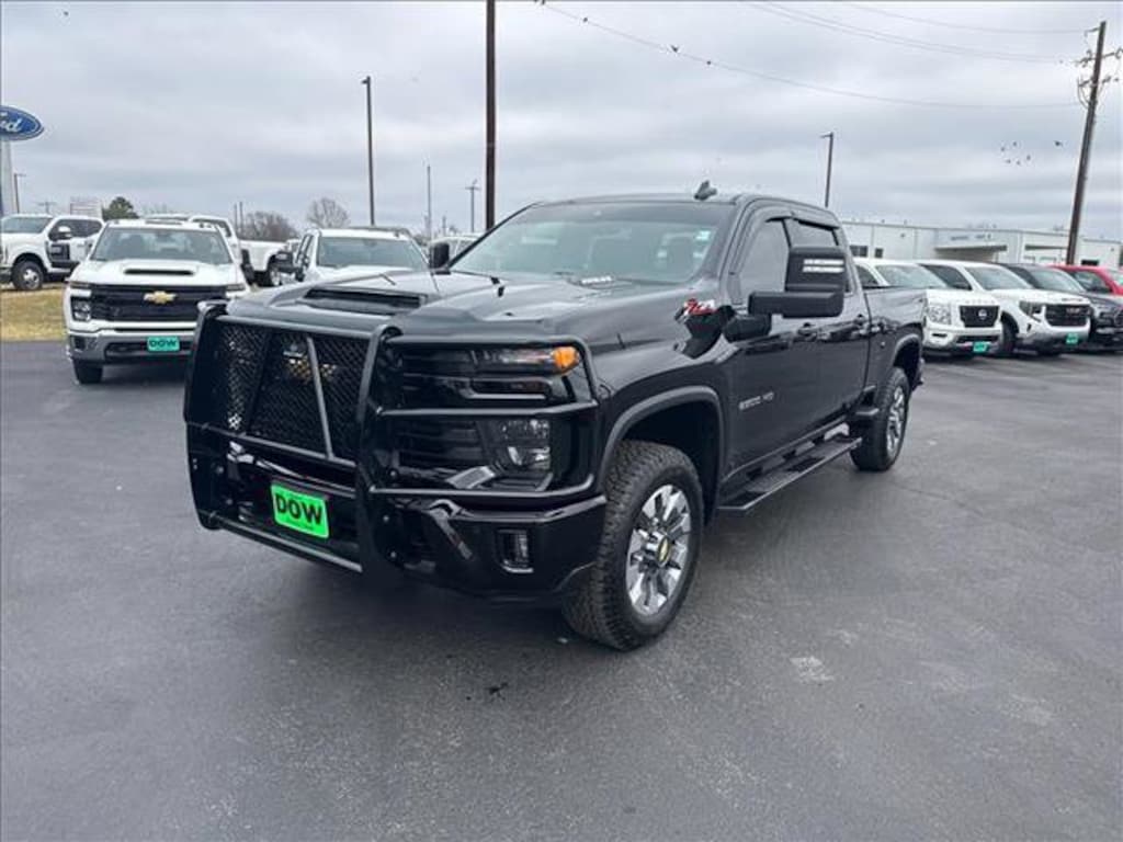 Used 2025 Chevrolet Silverado 2500 HD Custom Truck