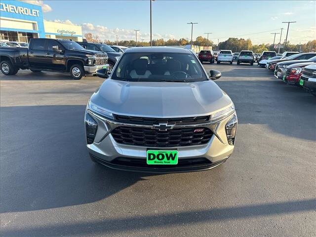 2025 Chevrolet Trax photo 3