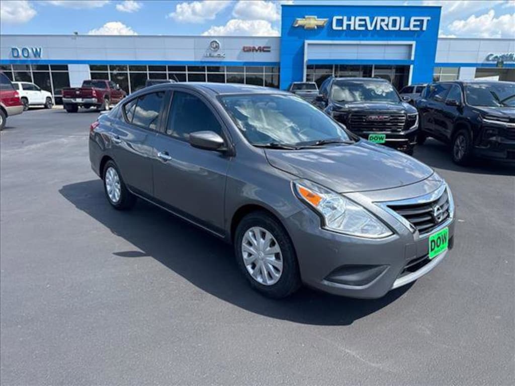 Used 2019 Nissan Versa Sedan SV