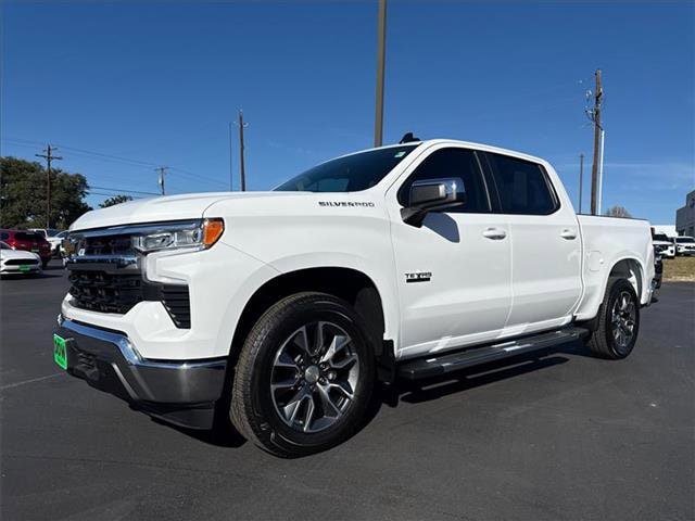 2025 Chevrolet Silverado 1500 LT's photo