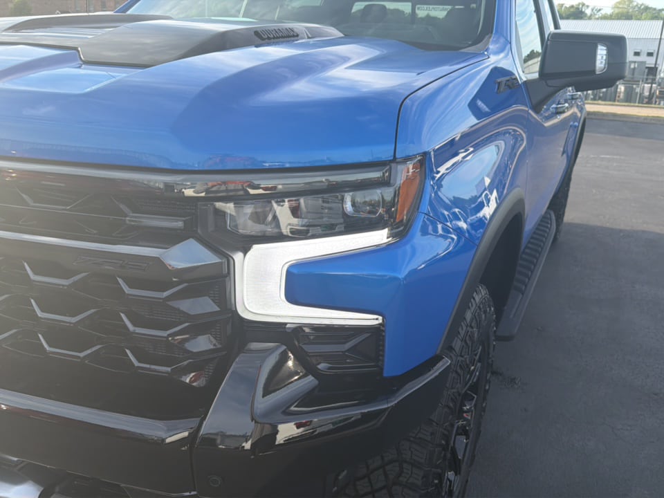 2026 Chevrolet Silverado 1500 ZR2 - Photo 10